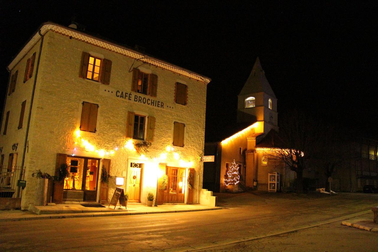 Cafe Brochier Hotel Saint-Julien-en-Vercors Екстериор снимка
